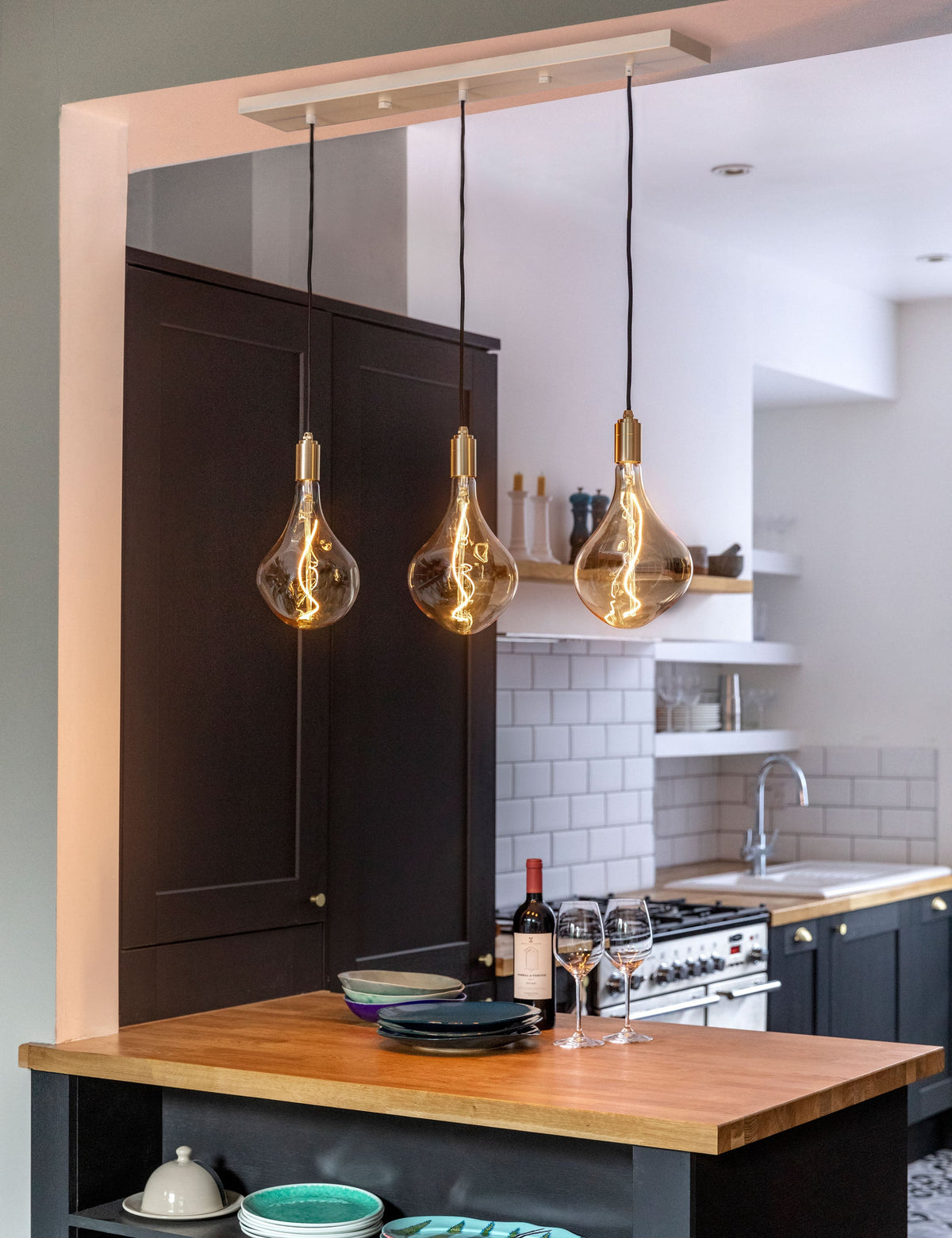 Triple Linear Pendant Light with Voronoi II - Linear Pendant Light