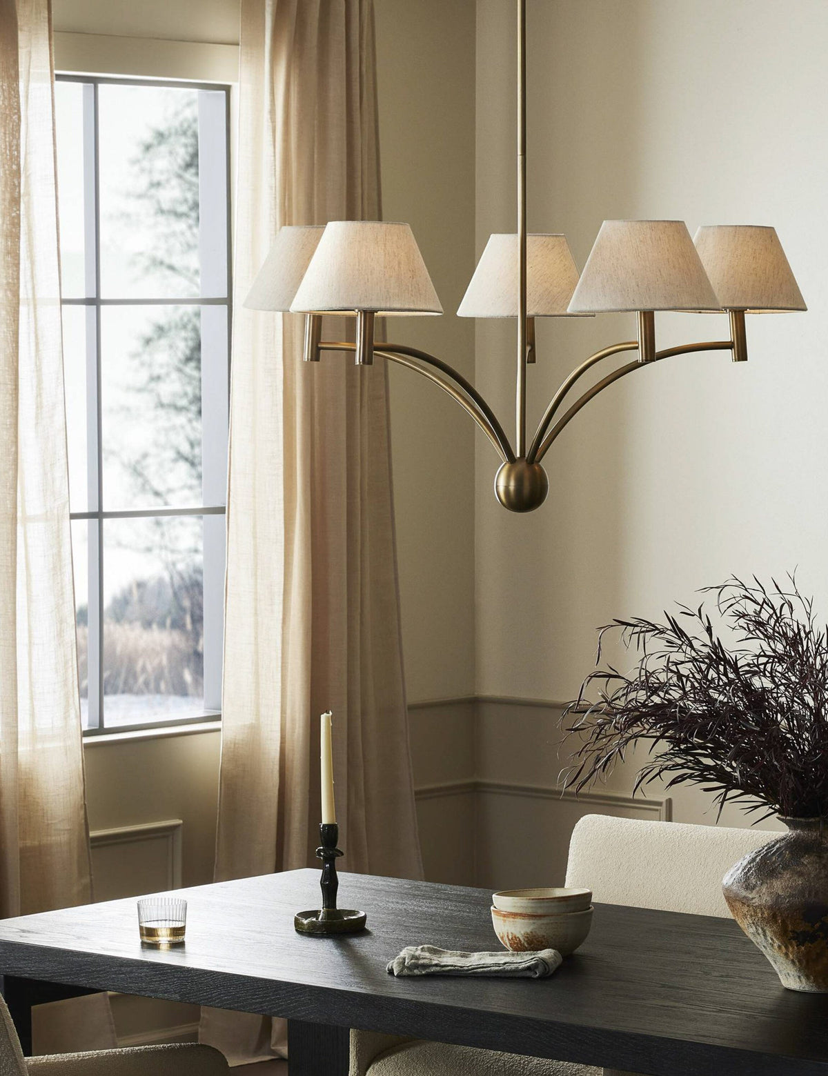 Fanning Chandelier - Dining Room Chandelier Fixture for Dining Rooms in a room