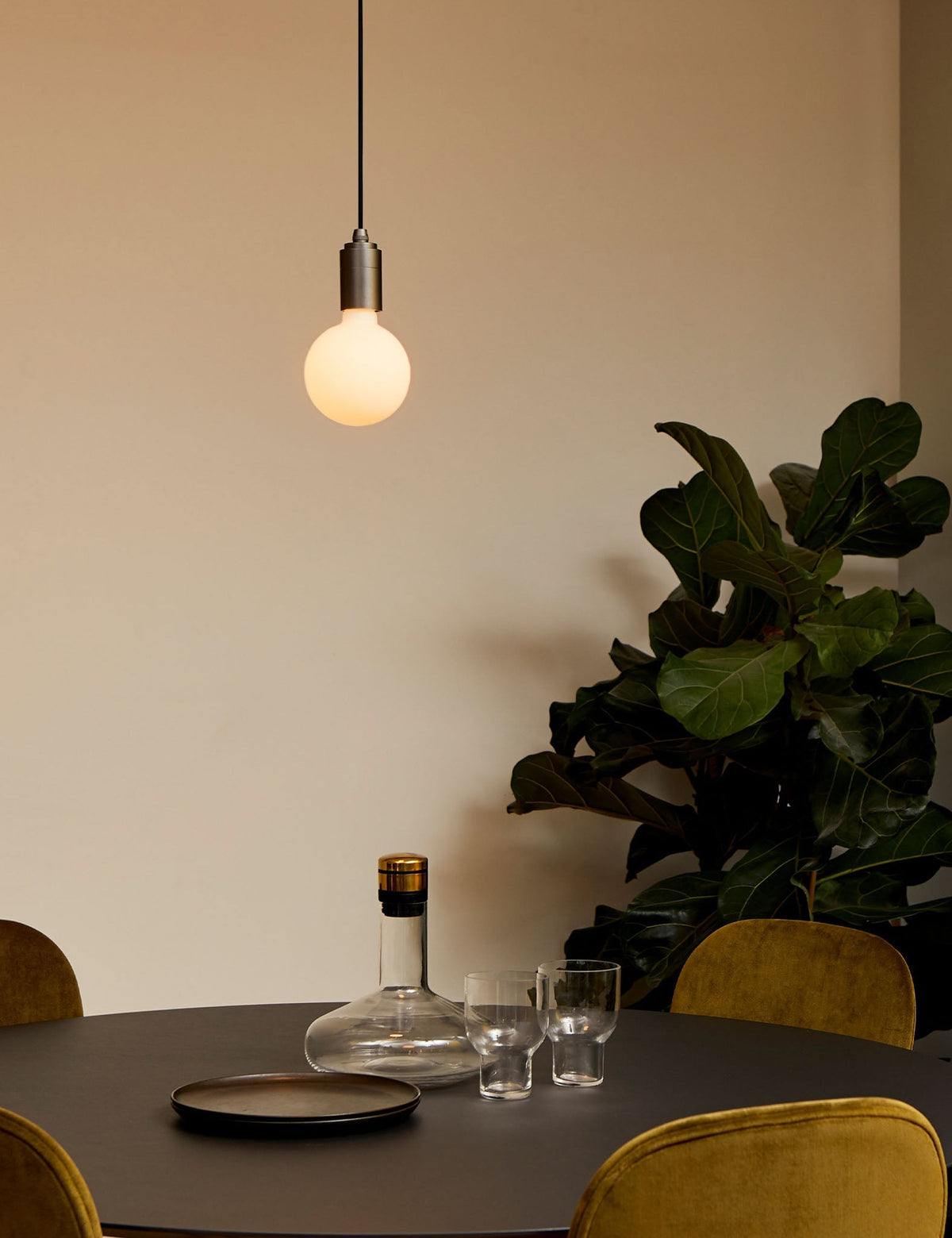 Sphere IV 8W LED Bulb - LED Light Bulb Set Energy Efficient Light in a room