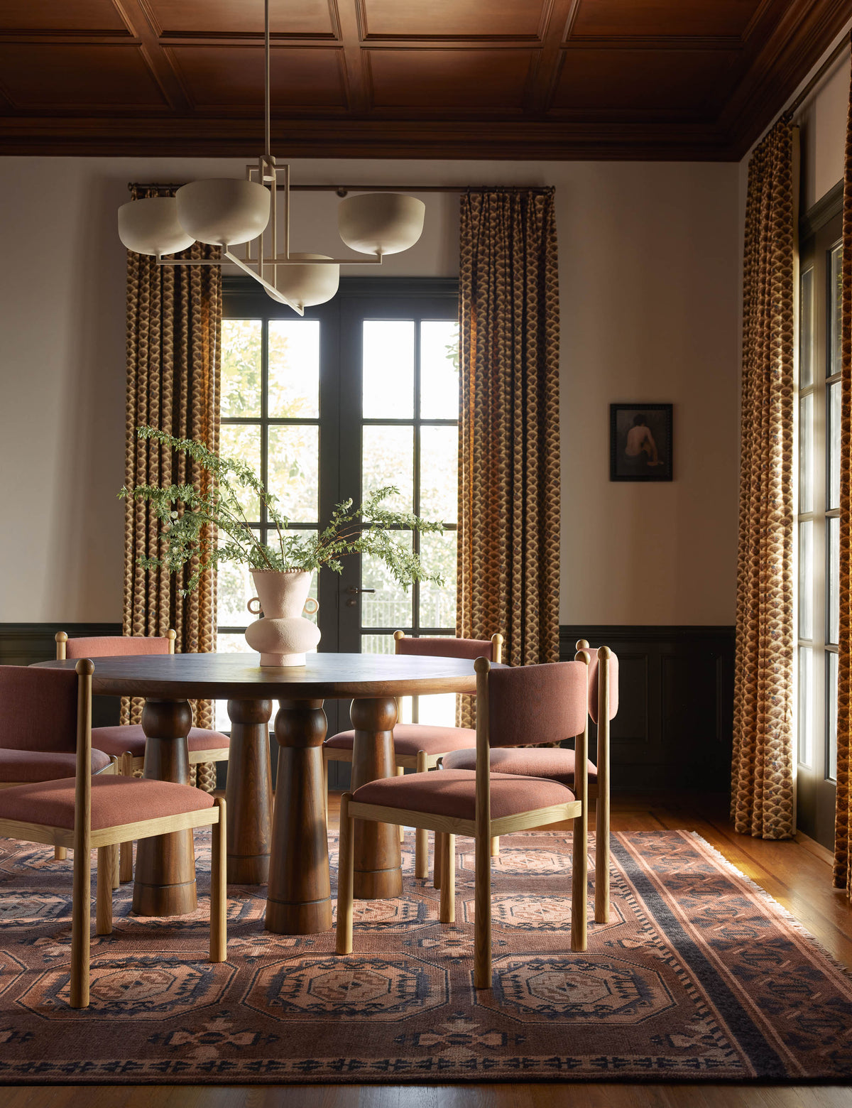 Talley Chandelier - Dining Room Chandelier Fixture for Dining Rooms in a room