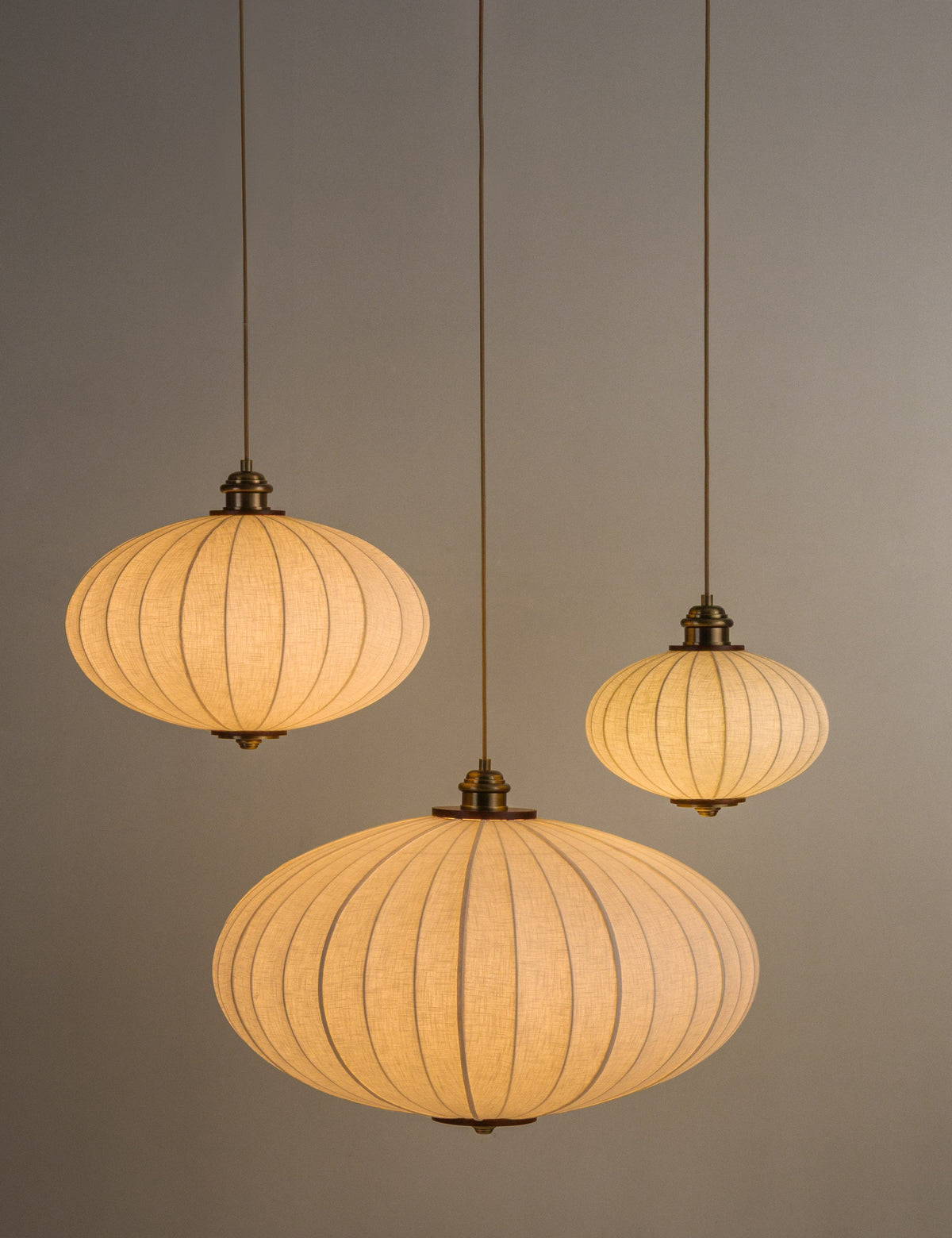 Plaza Pendant Light - Modern Ceiling Pendant Light for Dining Rooms in a room
